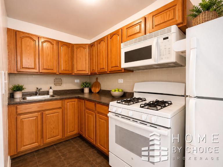 30-44 29th Street 3N Astoria Queens NY 11102
