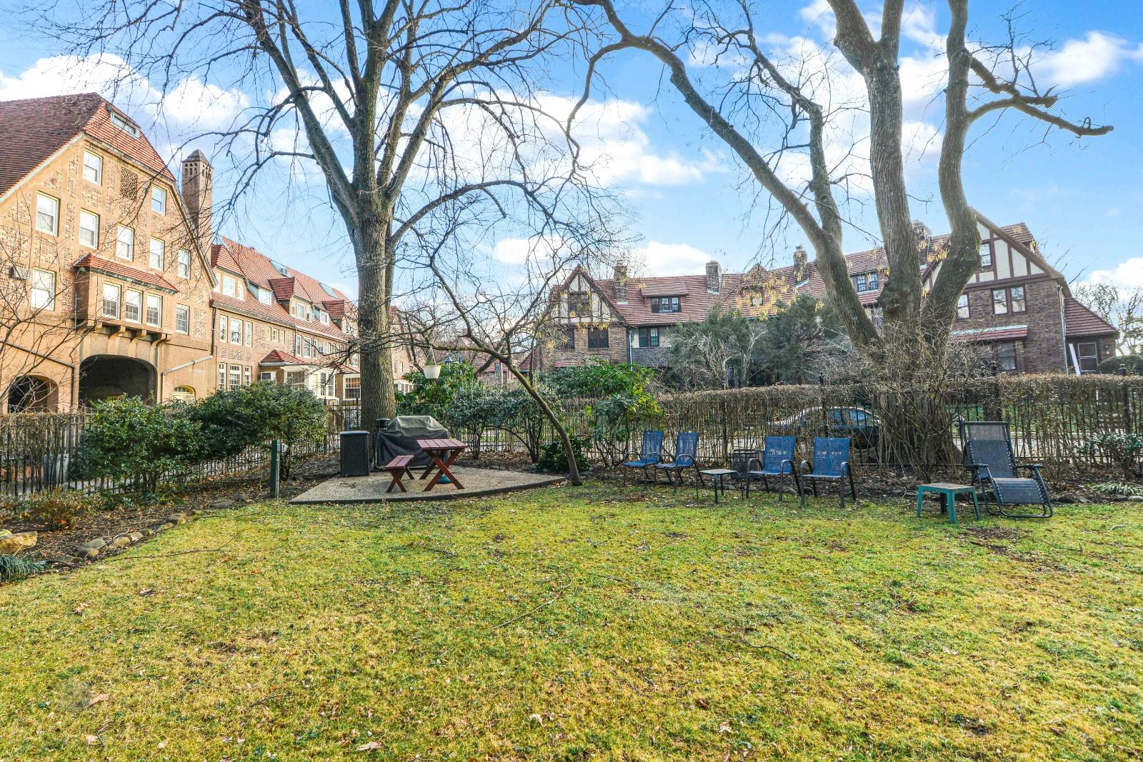 20 Continental Avenue 4A Forest Hills Queens NY 11375