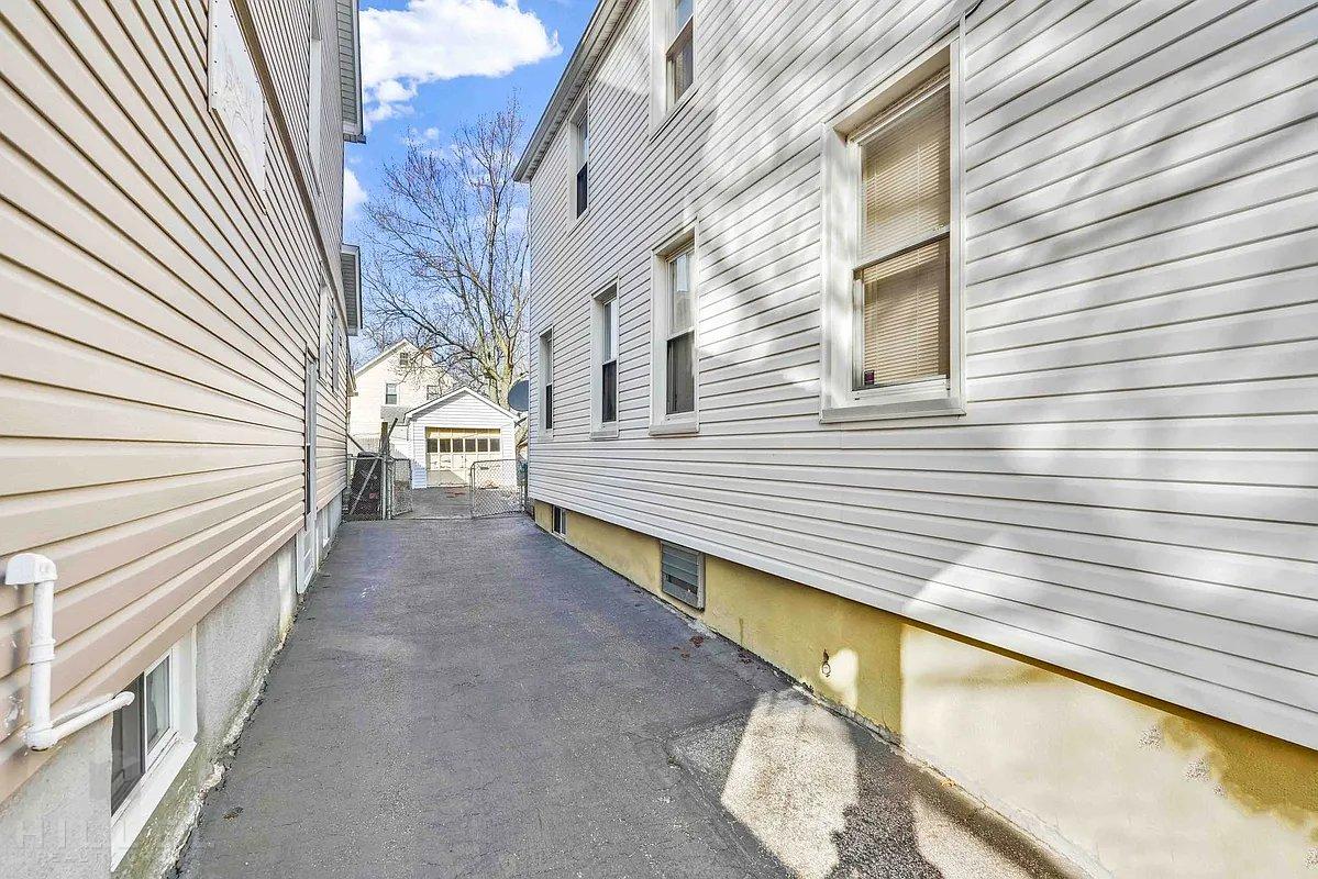 48-26 207th Street Bayside Queens NY 11364