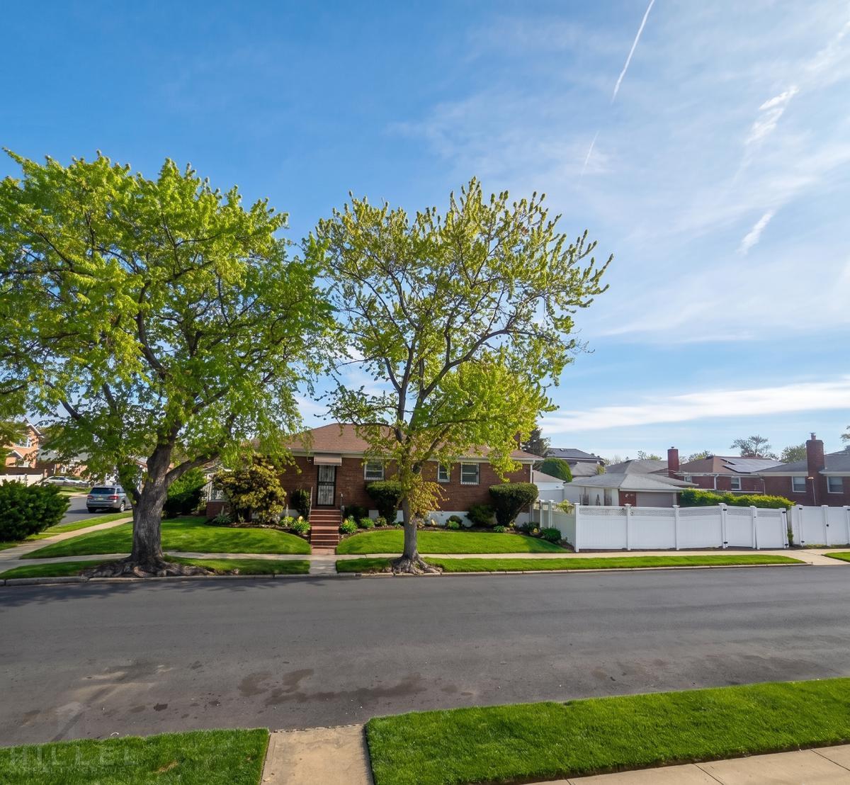 143-81 227th Street Brookville Queens NY 11413