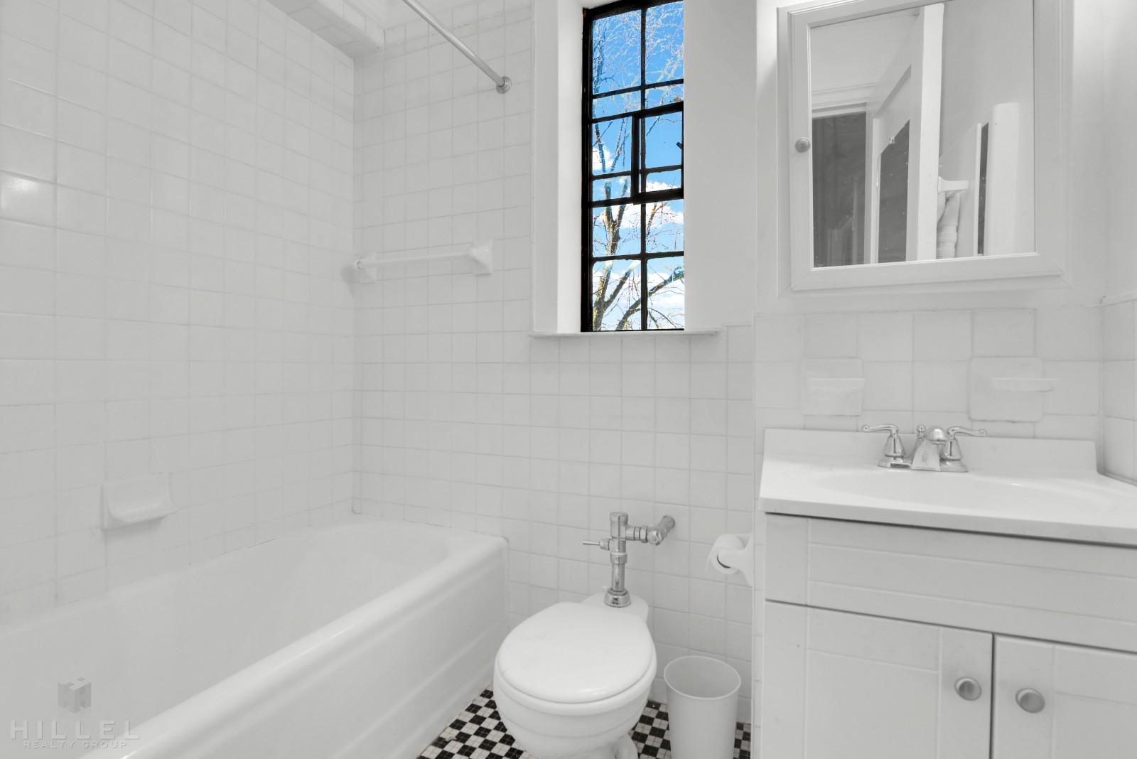20 Continental Avenue 4A Forest Hills Queens NY 11375