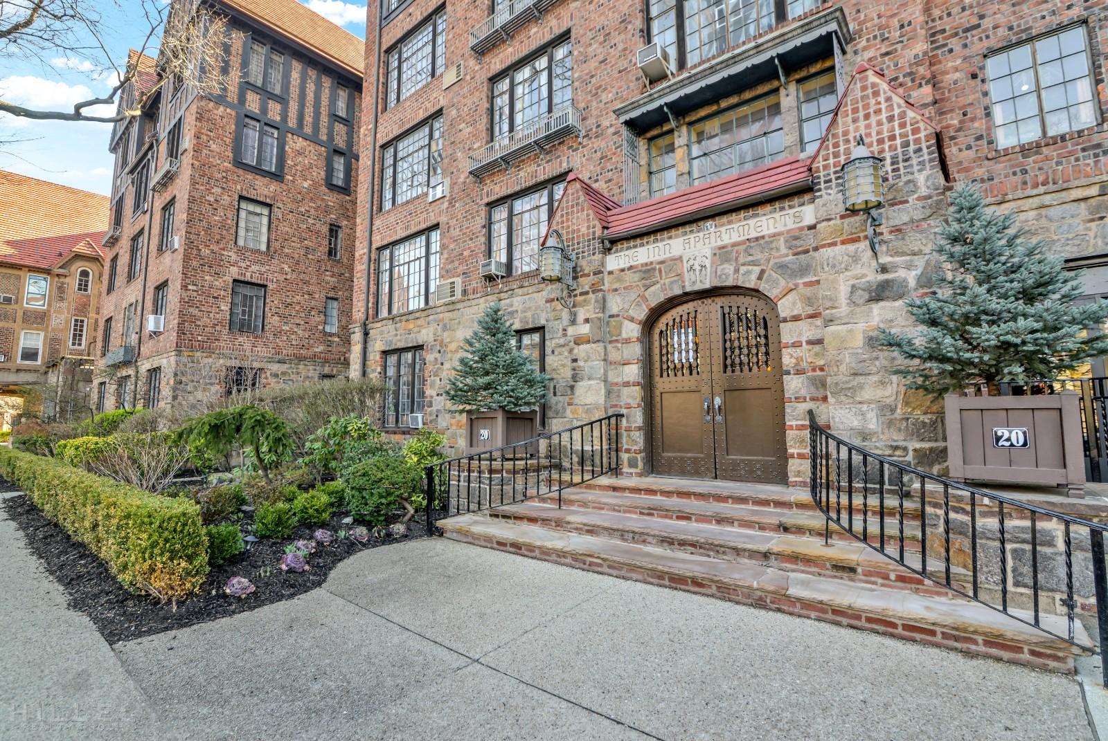 20 Continental Avenue 4A Forest Hills Queens NY 11375