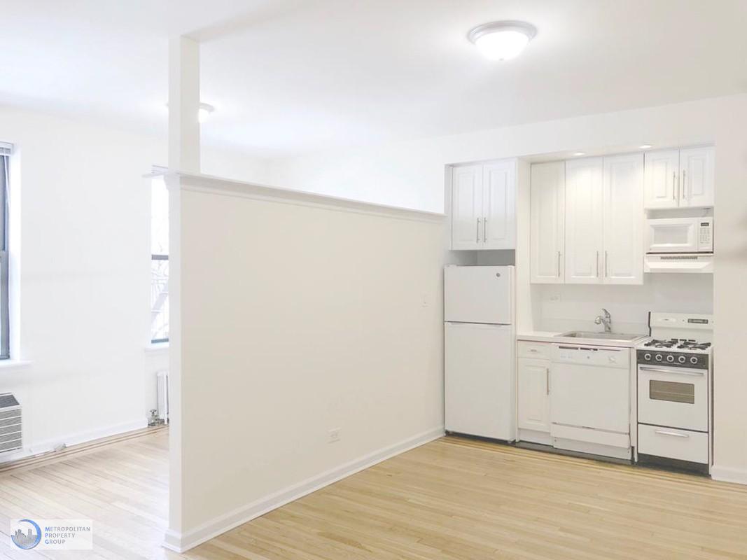 Studio Apartment in Midtown East