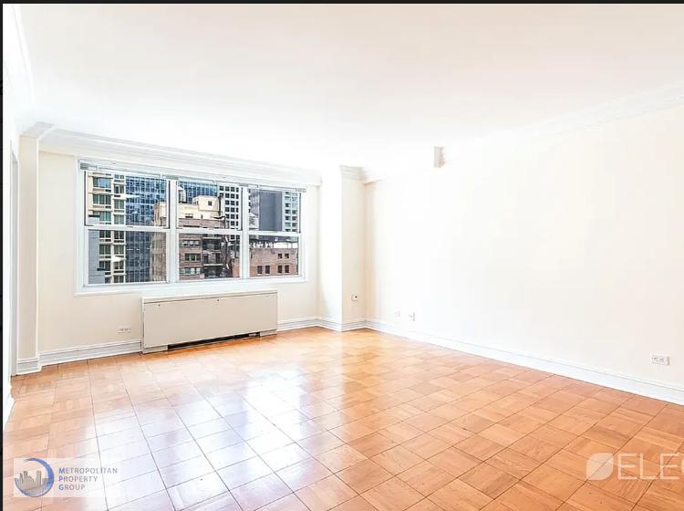 Studio Apartment in Midtown West