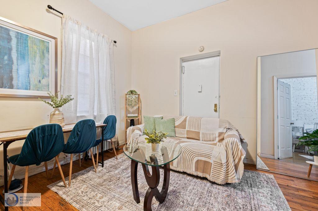 3 N/A in Murray Hill