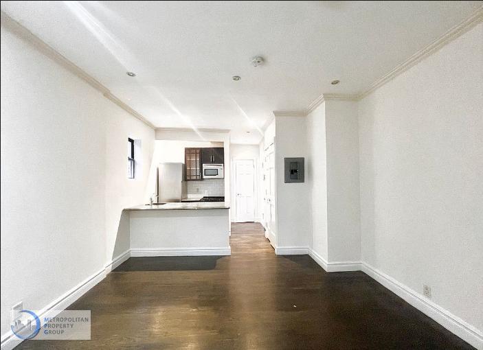1 Apartment in Upper East Side