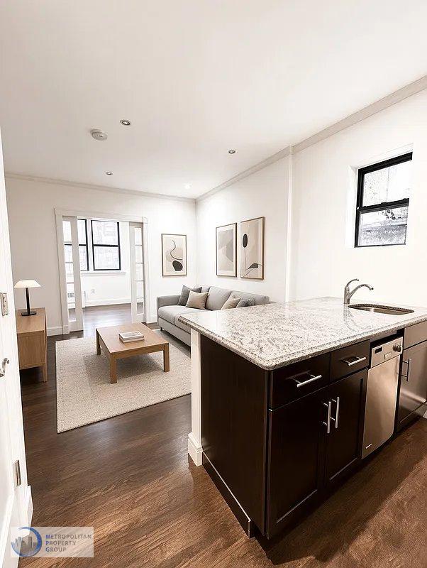 1 Apartment in Upper East Side