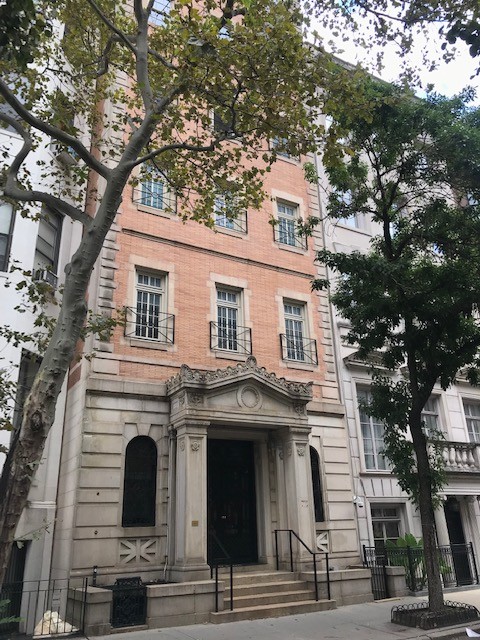 Click to view listings from this building