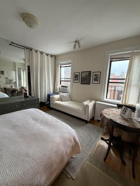 342 West 56th Street 7B Clinton New York NY 10019