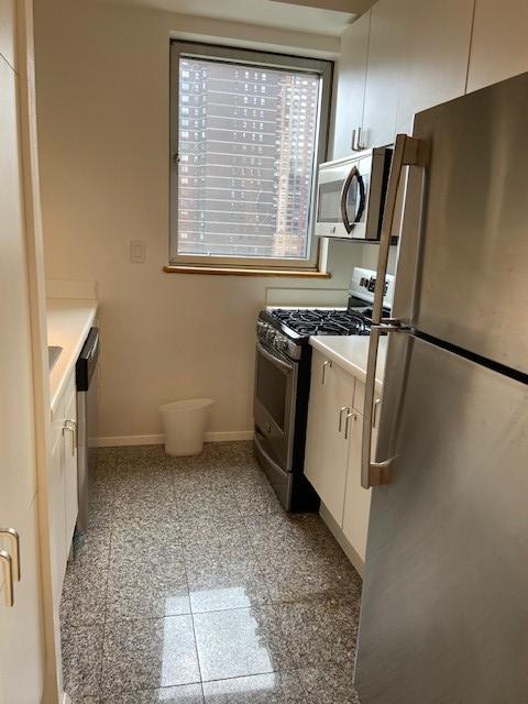 301 West 57th Street 18A Clinton New York NY 10019