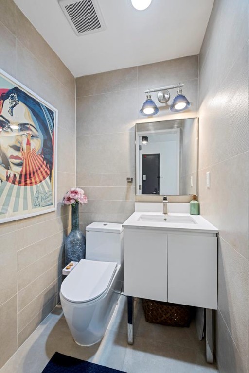 299 Van Buren Street 2C Stuyvesant Heights Brooklyn NY 11221