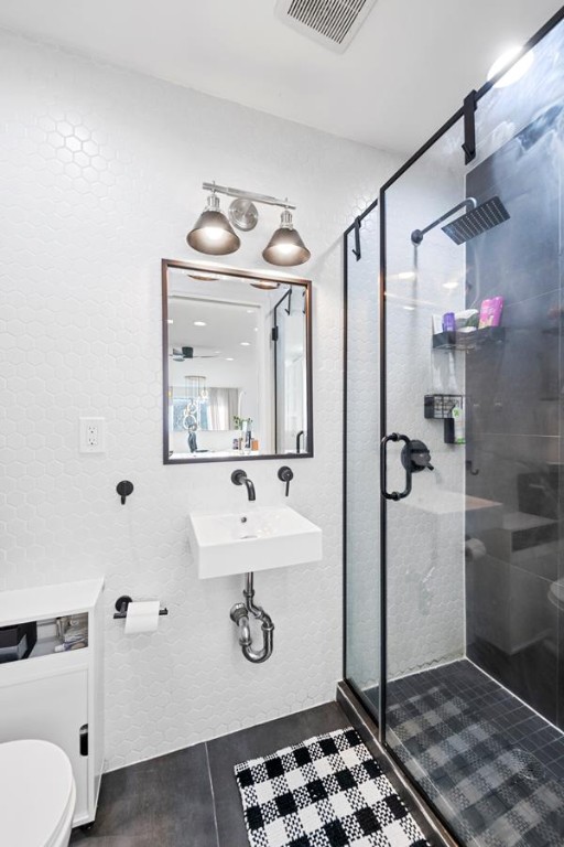 299 Van Buren Street 2C Stuyvesant Heights Brooklyn NY 11221