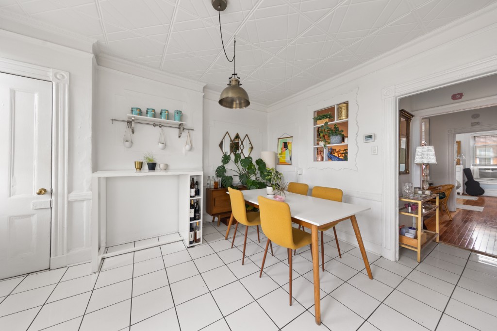664 Henry Street Carroll Gardens Brooklyn NY 11231
