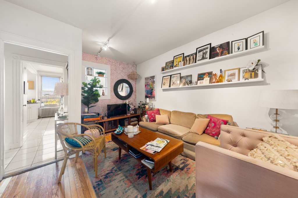 664 Henry Street Carroll Gardens Brooklyn NY 11231