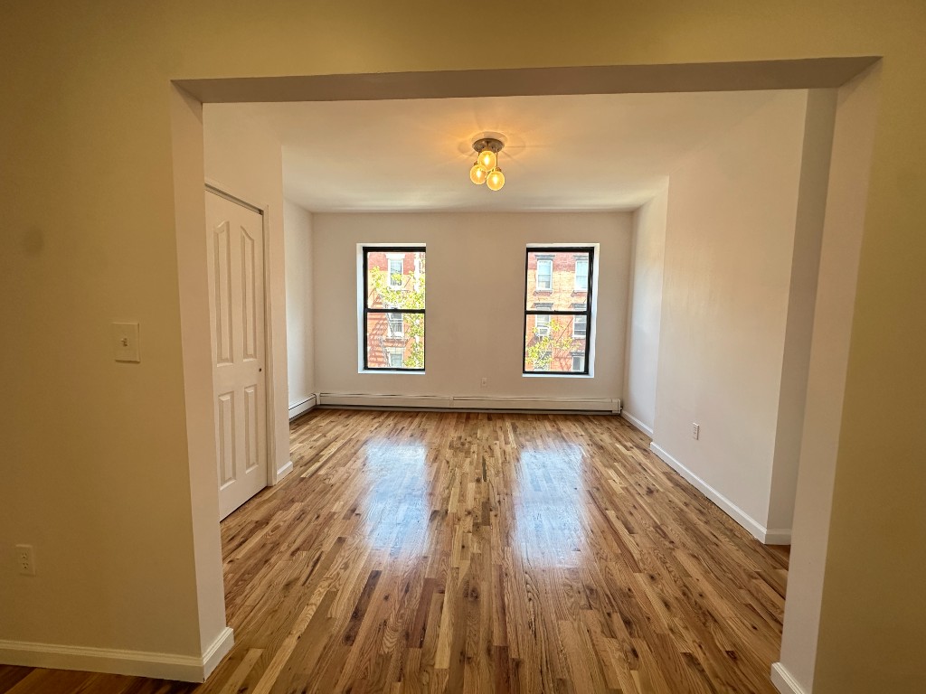 224 Sackett Street 3L Carroll Gardens Brooklyn NY 11231