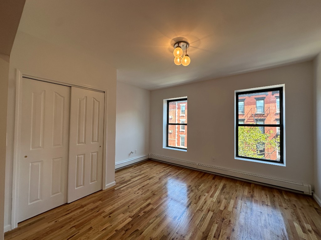 224 Sackett Street 3L Carroll Gardens Brooklyn NY 11231
