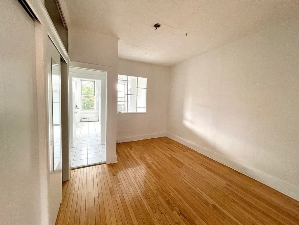 664 Henry Street Carroll Gardens Brooklyn NY 11231