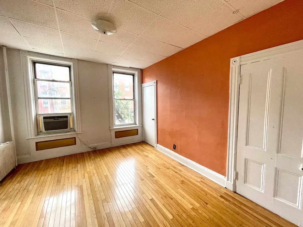 664 Henry Street Carroll Gardens Brooklyn NY 11231