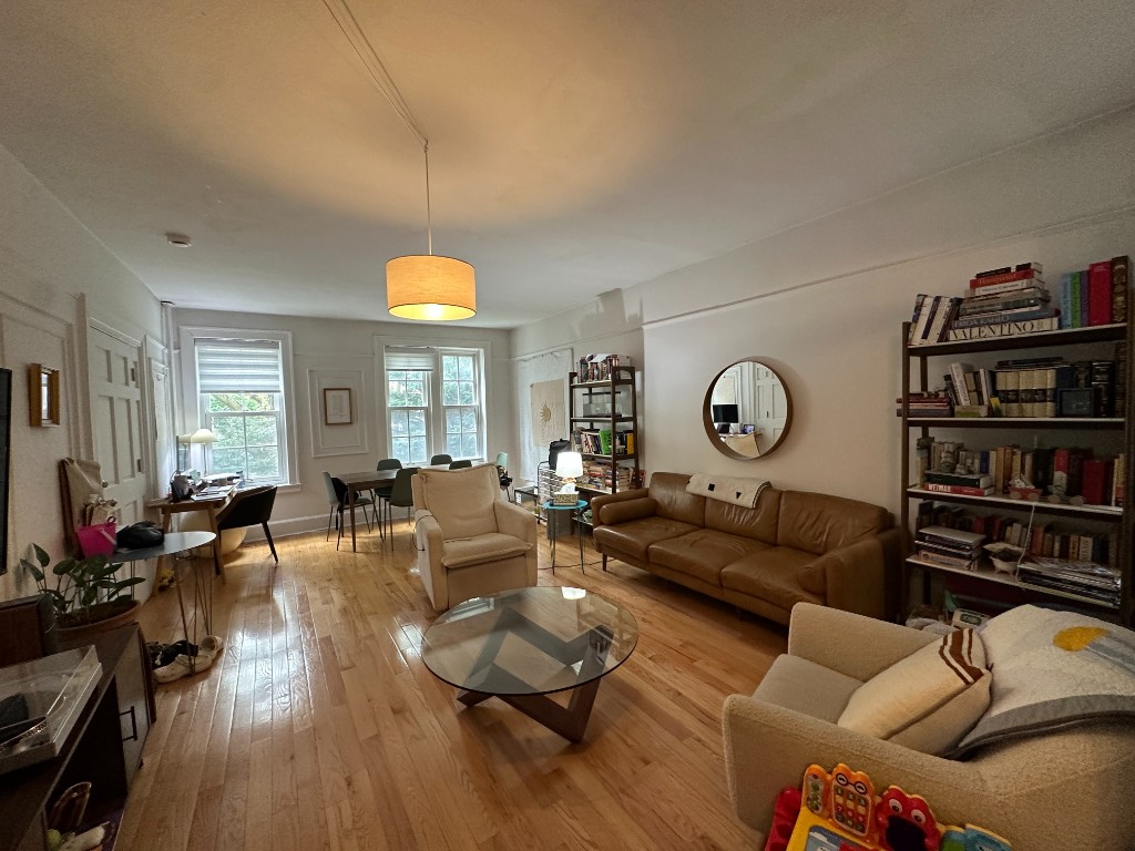 29 1st Place PARLOR Carroll Gardens Brooklyn NY 11231
