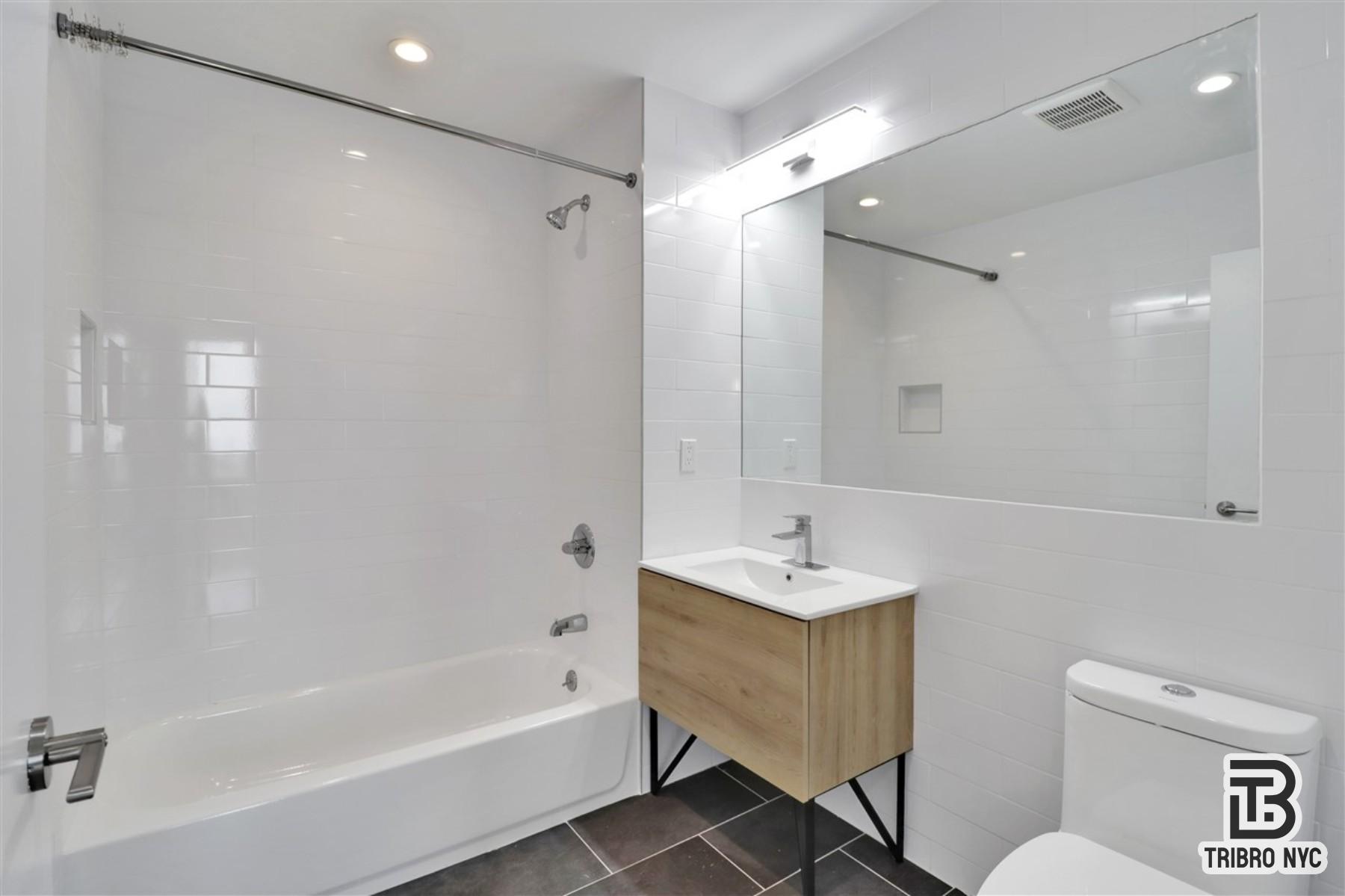 15 Somers Street 7G Ocean Hill Brooklyn NY 11233