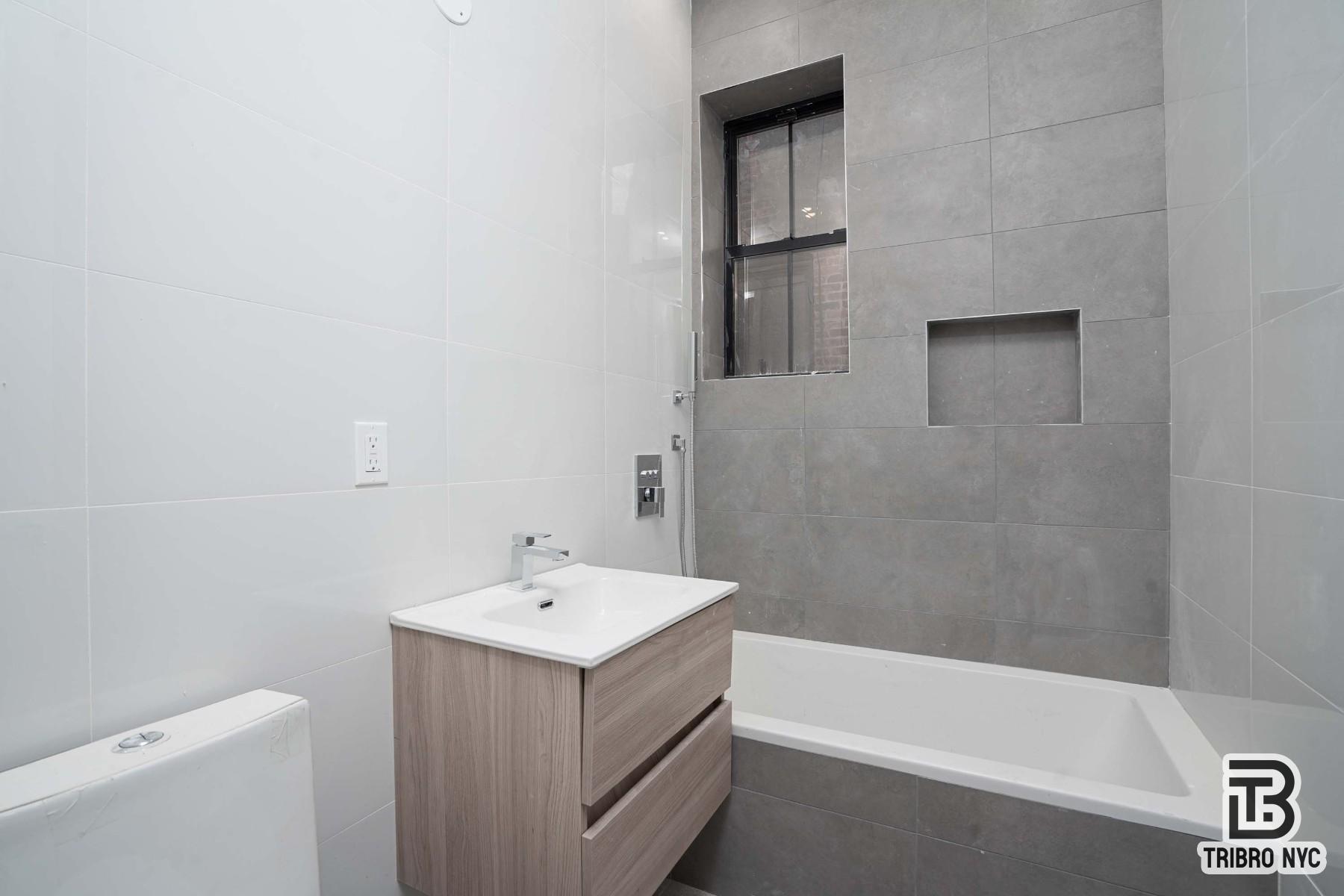 62-15 Catalpa Avenue Ridgewood Queens NY 11385