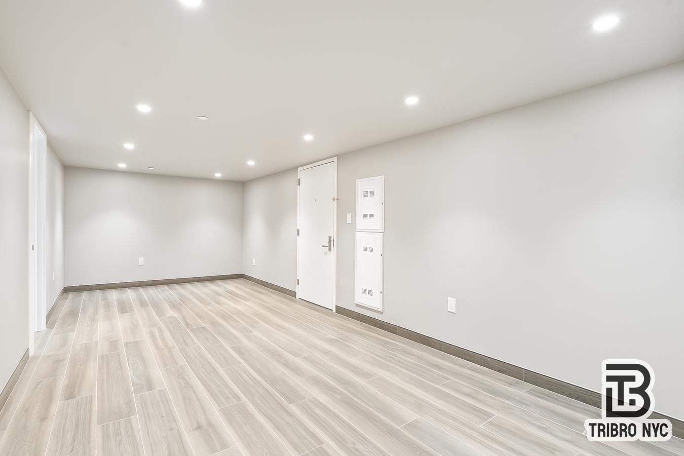 4 bedroom Apartment at 129 Russell Street, #1A