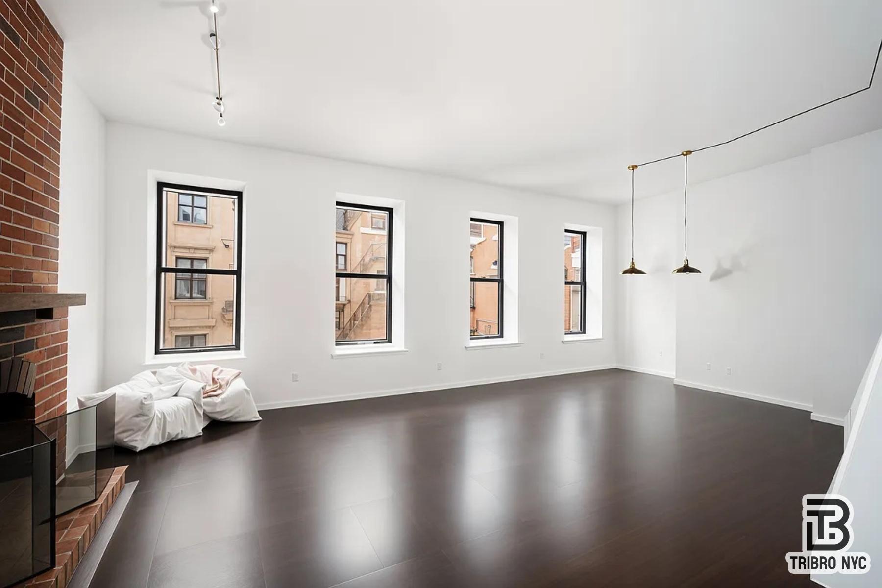 186 Hester Street Little Italy New York NY 10013