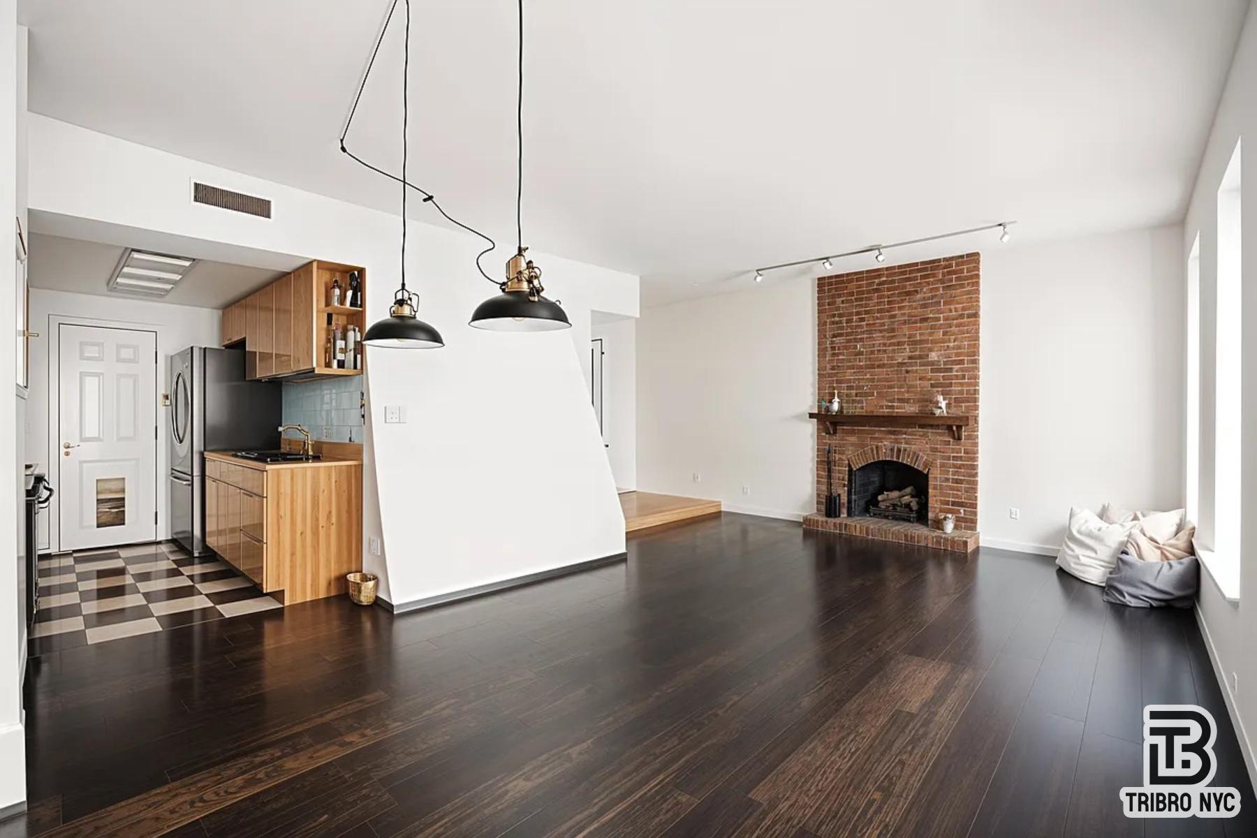 186 Hester Street Little Italy New York NY 10013