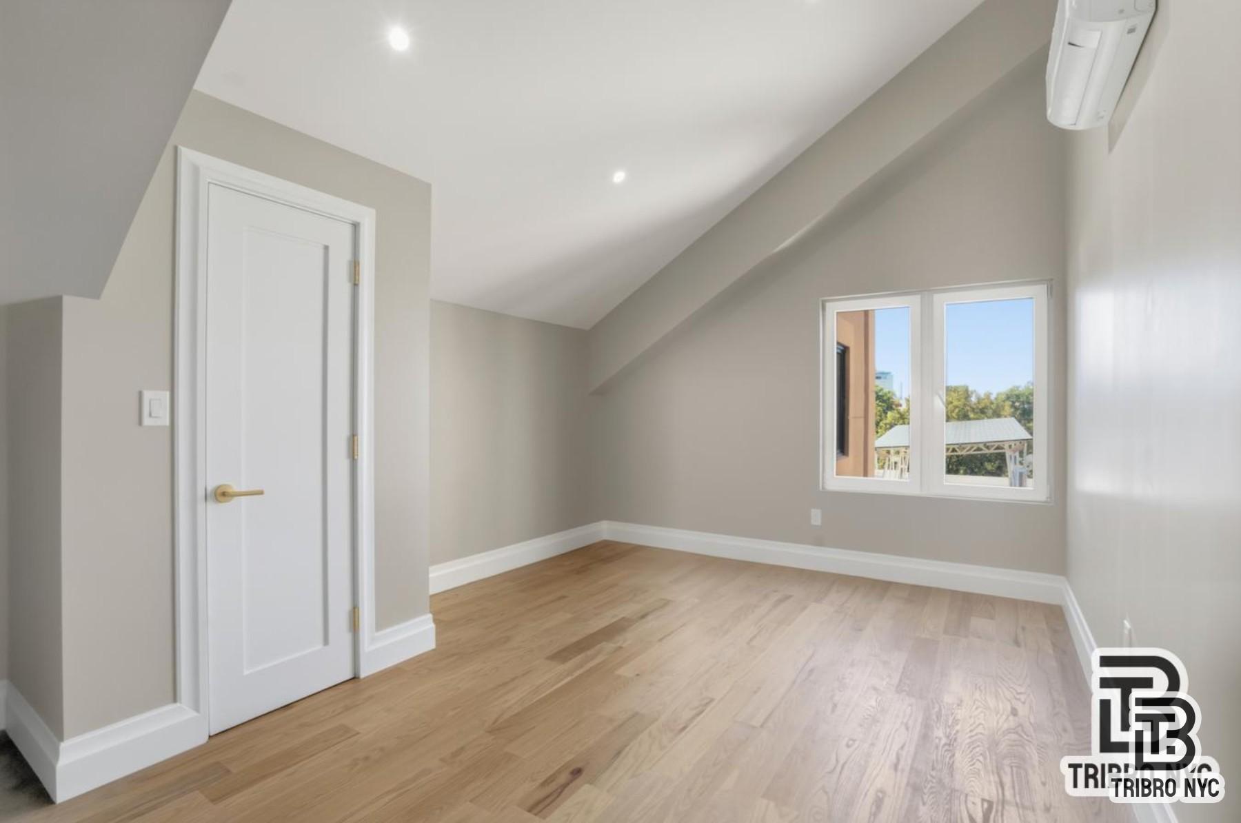 129 Russell Street 3D Greenpoint Brooklyn NY 11222