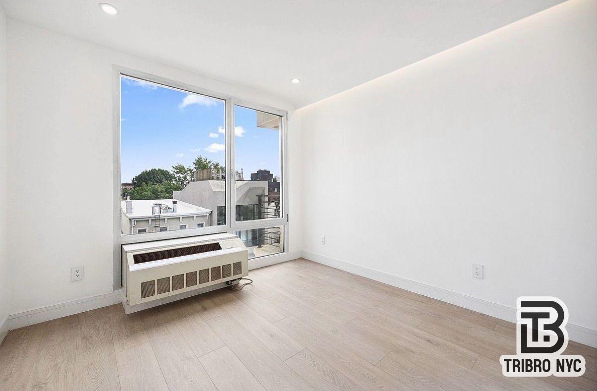 184 Eagle Street 3E Greenpoint Brooklyn NY 11222