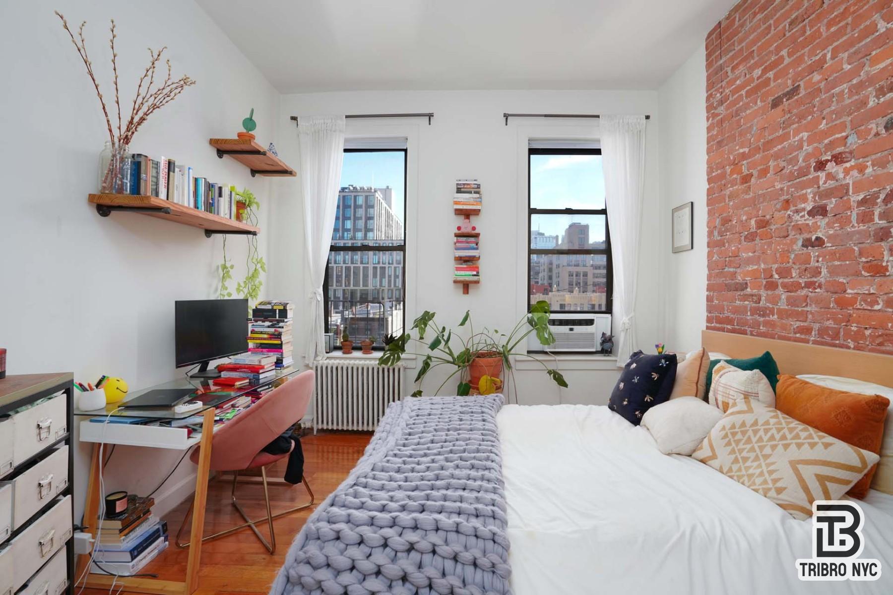 301 West 20th Street 2A Chelsea New York NY 10011