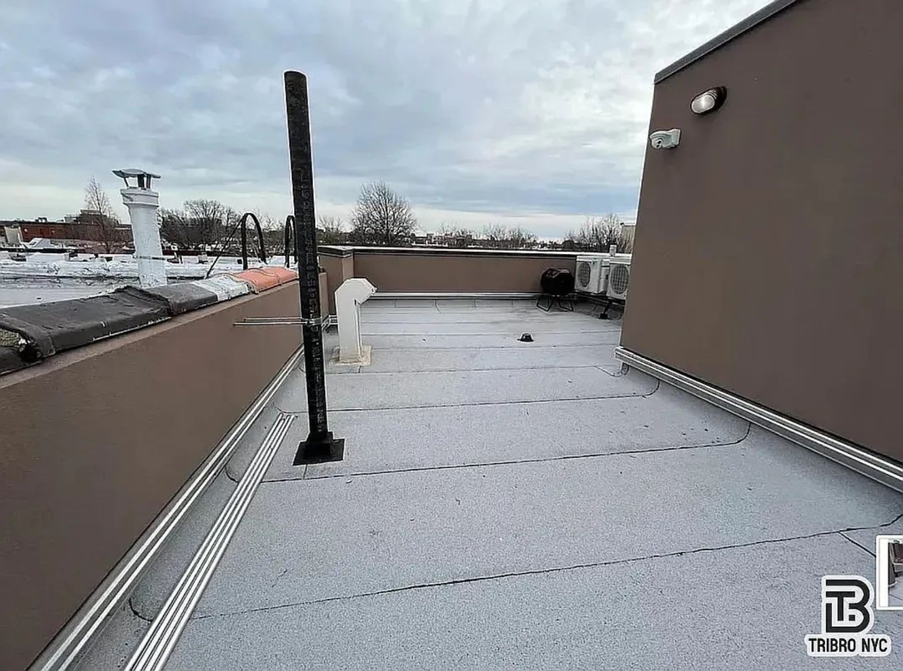 9 Cook Street 2F East Williamsburg Brooklyn NY 11206