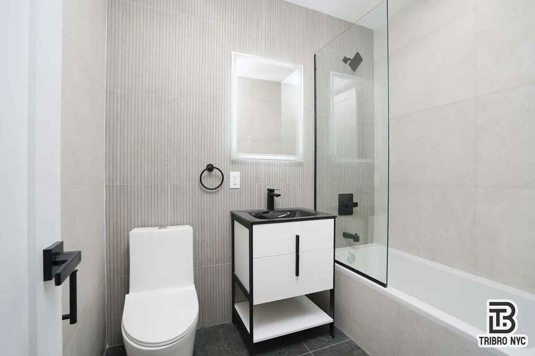 76 Bartlett Street 2E Williamsburg Brooklyn NY 11206