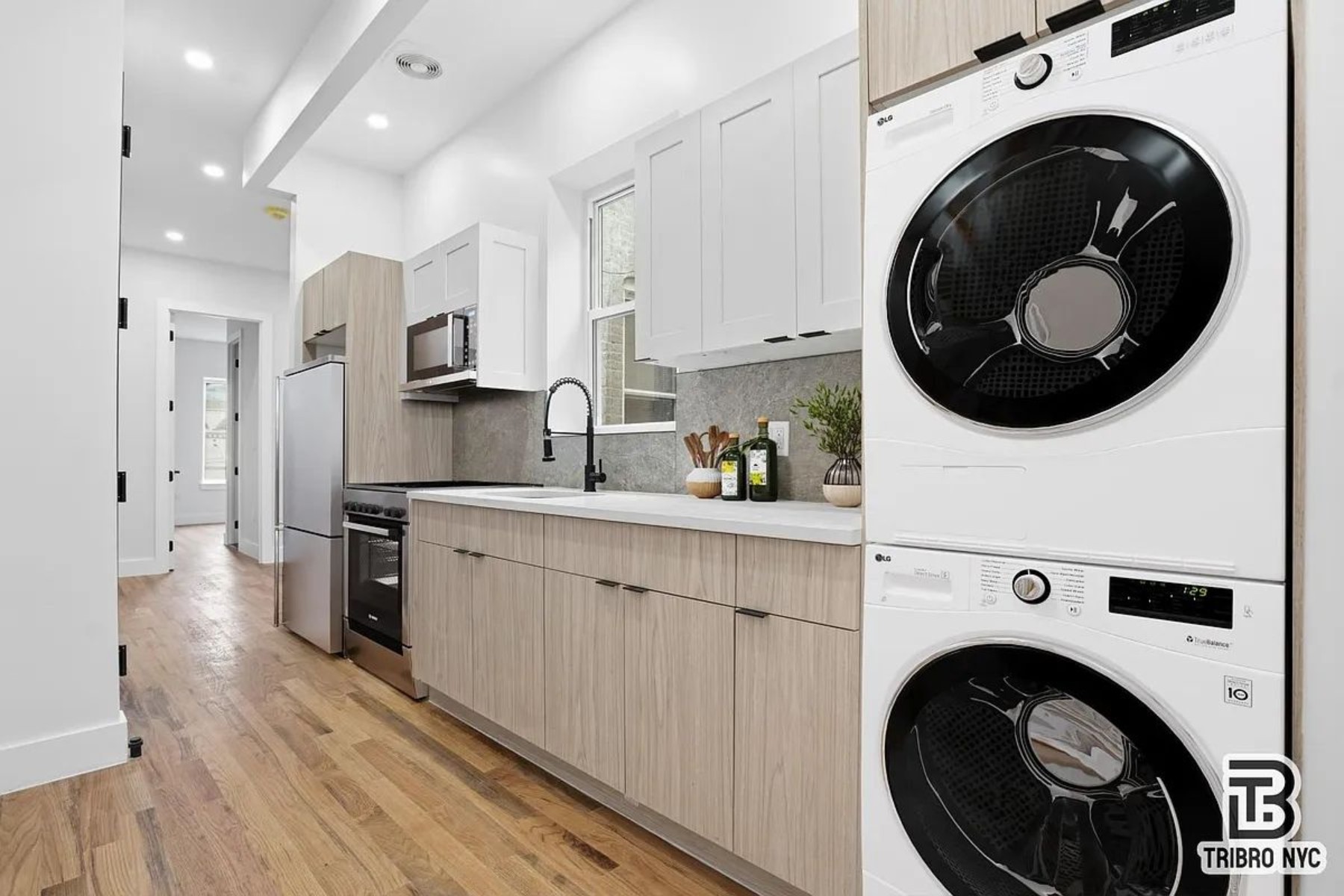 62-07 Catalpa Avenue 1S Ridgewood Queens NY 11385