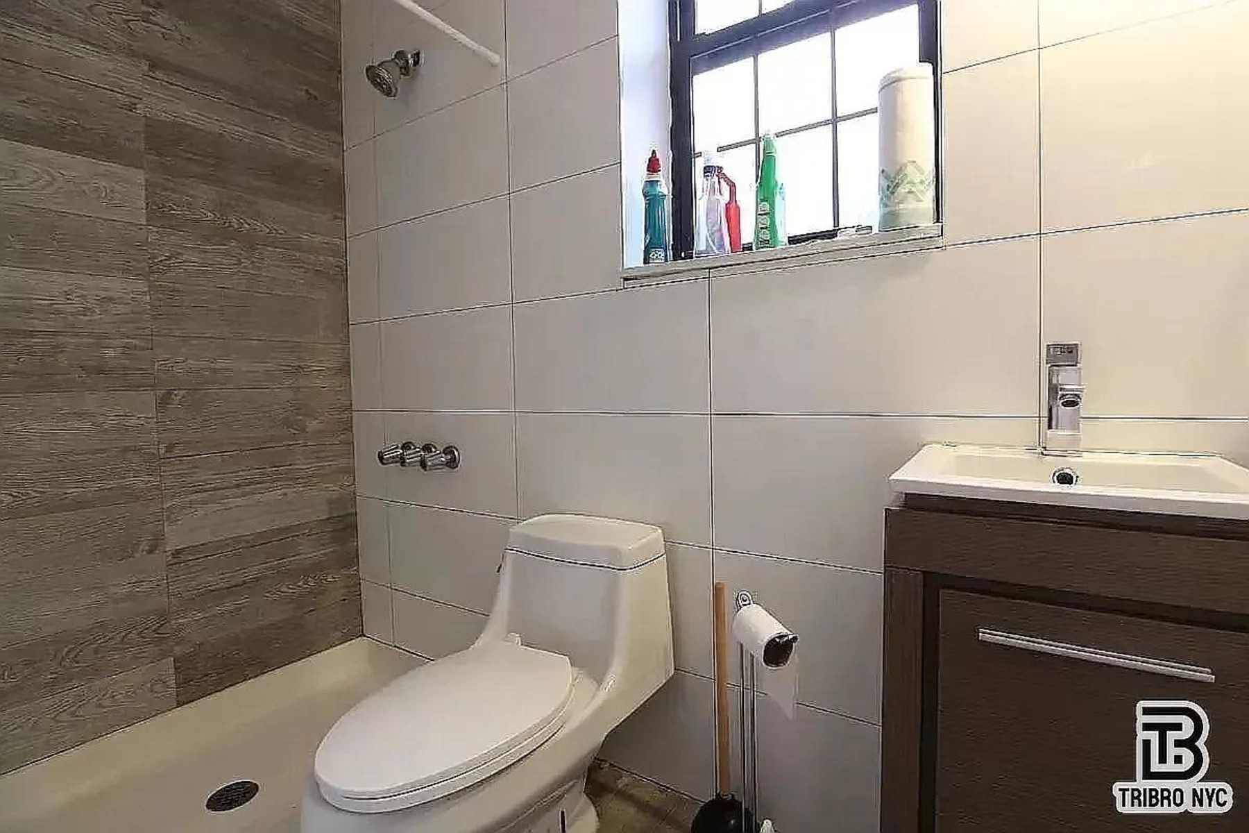 465 Chauncey Street 1B Ocean Hill Brooklyn NY 11233