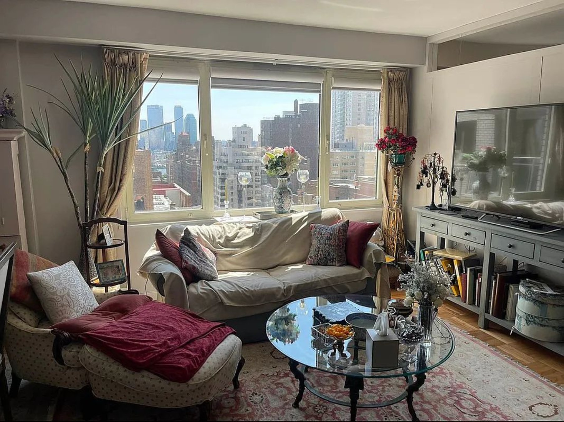 303 East 57th Street 21C Sutton Place New York NY 10022