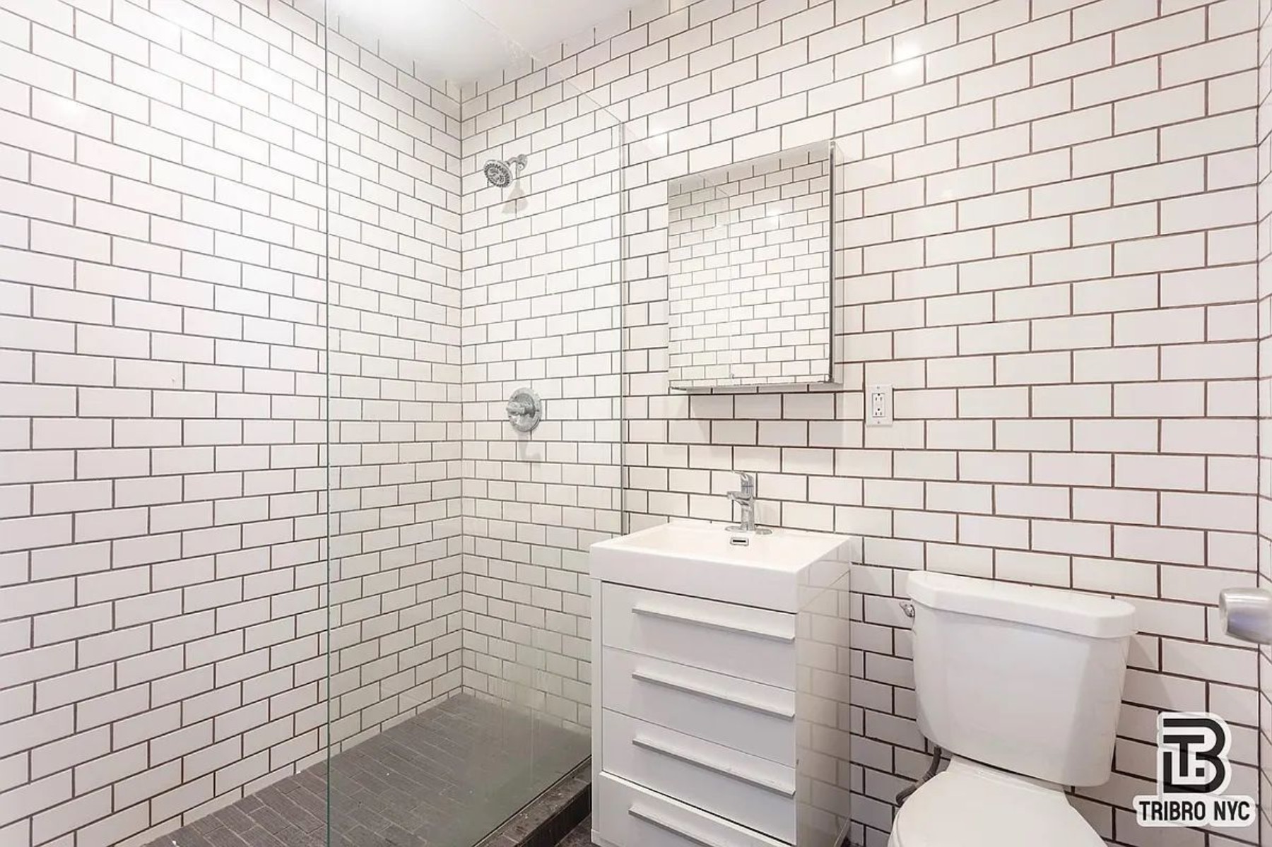 47 Market Street 3E Lower East Side New York NY 10002