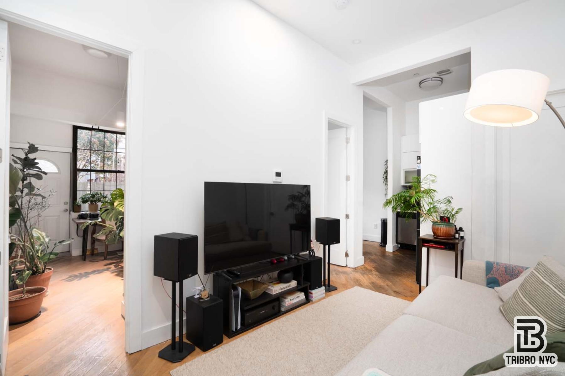 378 South 3rd Street 1D Williamsburg Brooklyn NY 11211