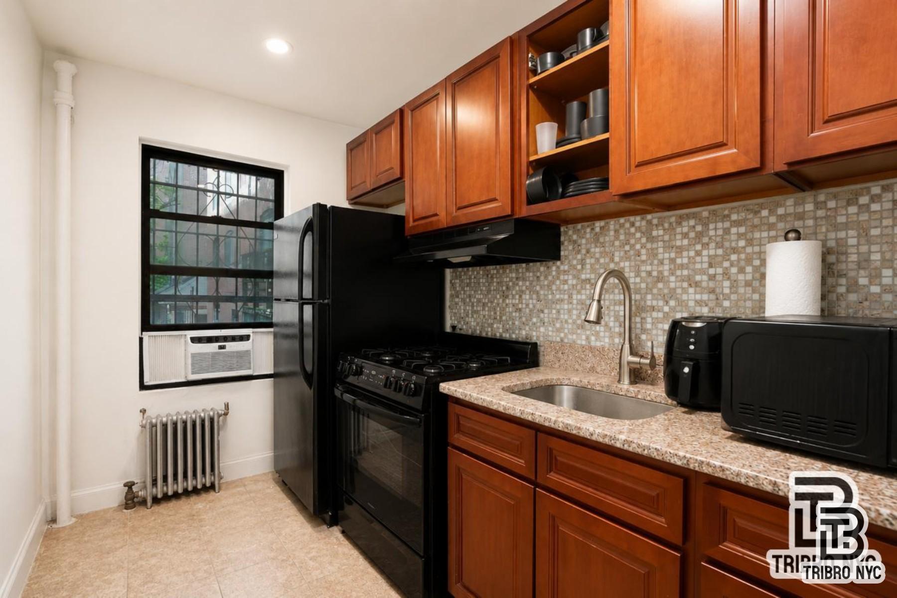 551 Second Avenue 2S Kips Bay New York NY 10016