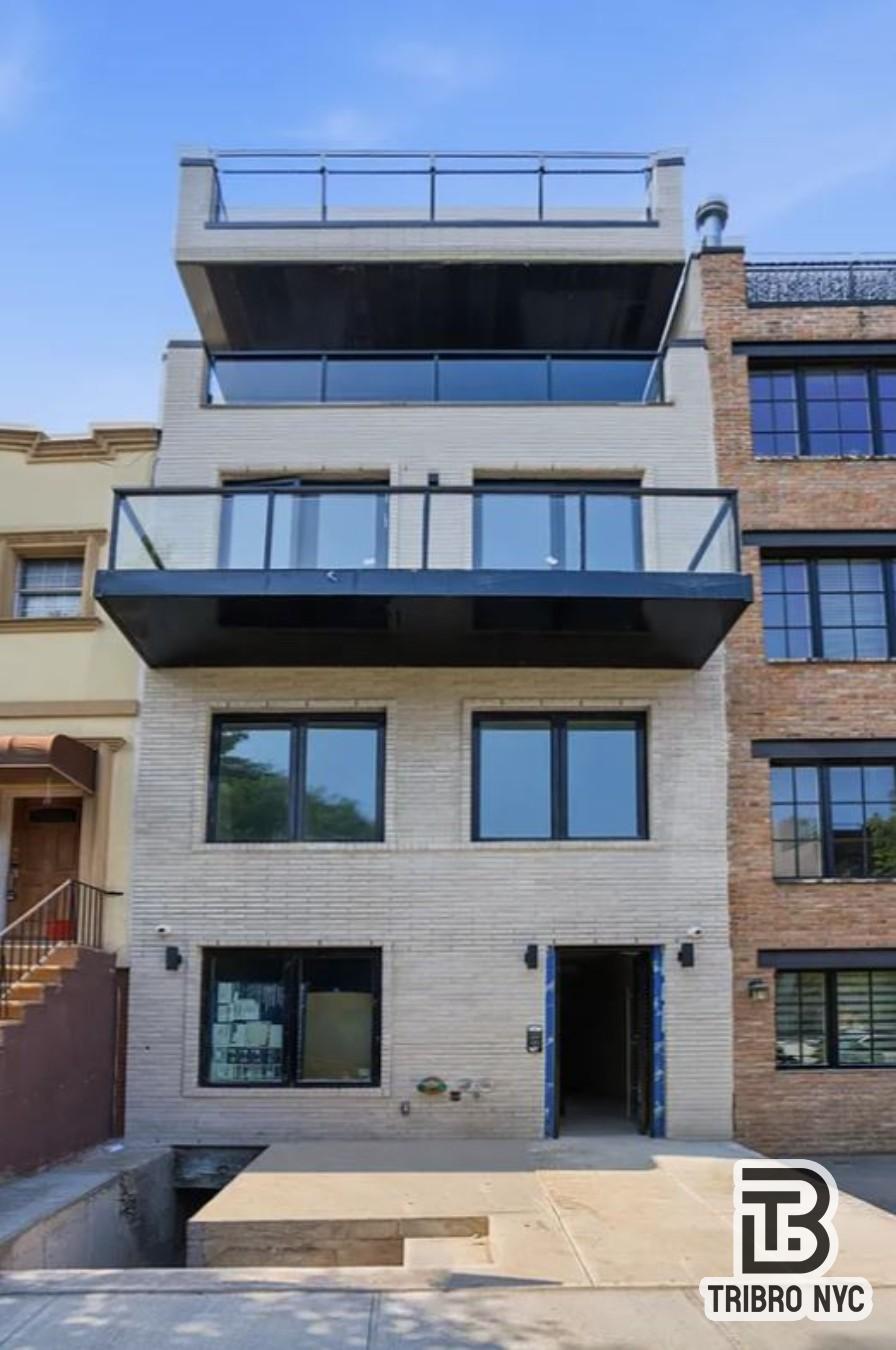 461 Lexington Avenue Bedford Stuyvesant Brooklyn NY 11221