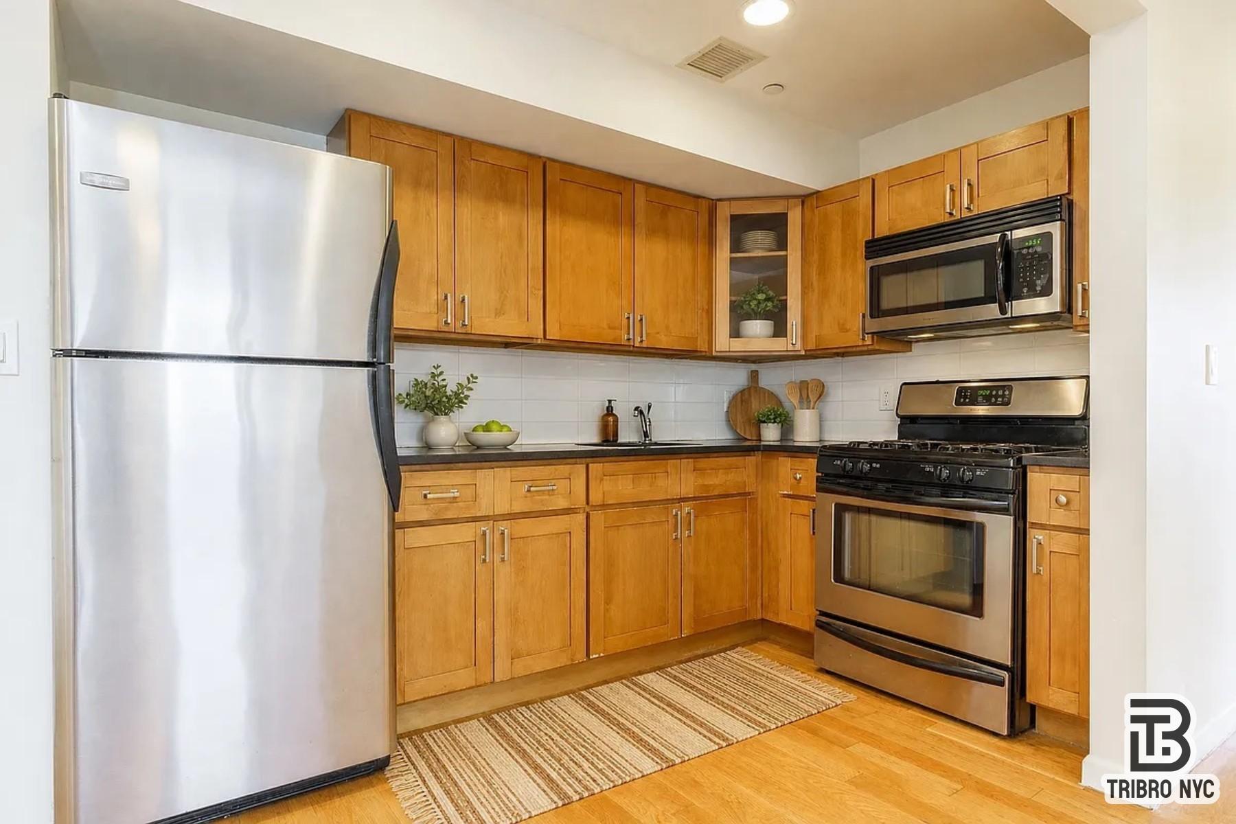 31-10 23rd Street 2G Astoria Queens NY 11106