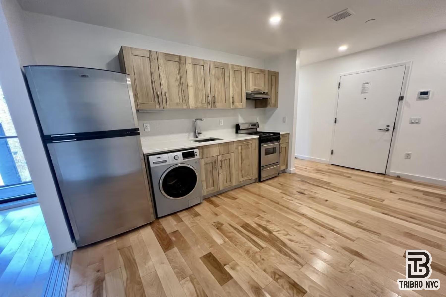 61 West 104th Street Manhattan Valley New York NY 10025