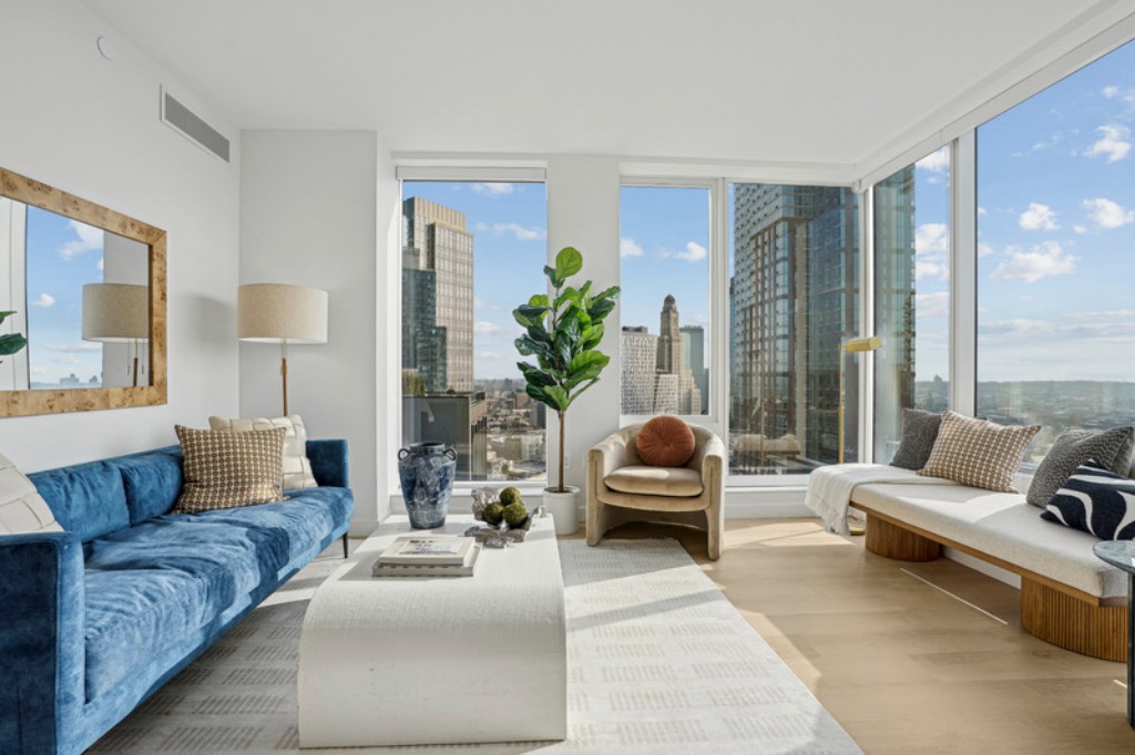 17 Hanover Place 28D Downtown Brooklyn NY 11201