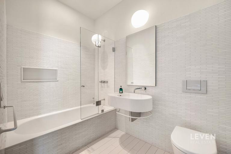 56 Leonard Street 20BW Tribeca New York NY 10013