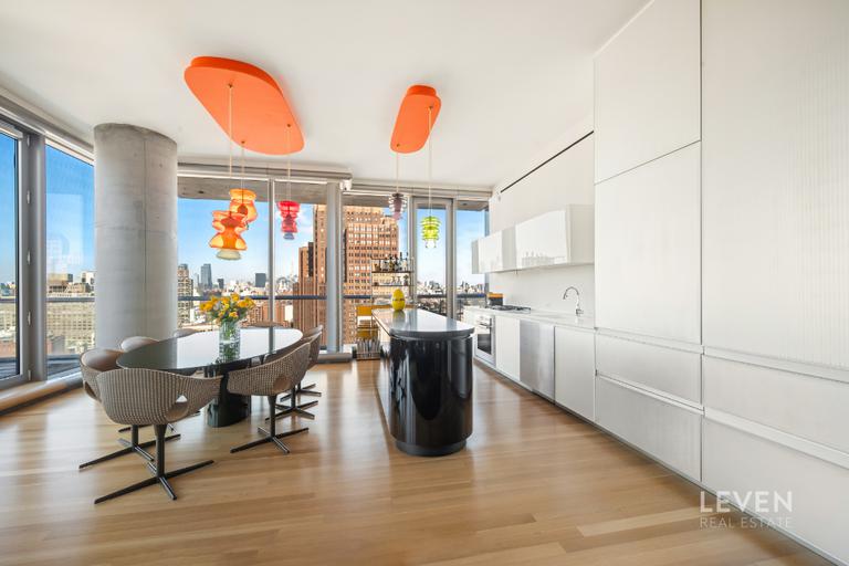 56 Leonard Street 20BW Tribeca New York NY 10013