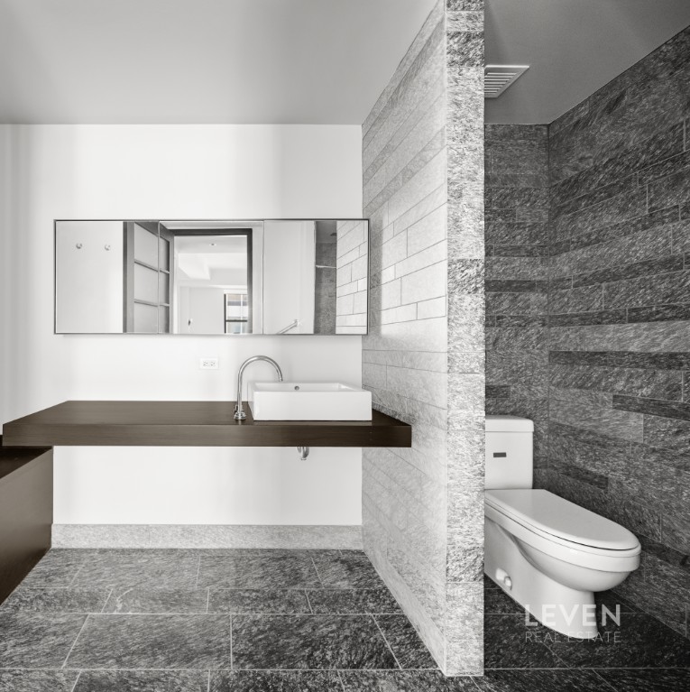 20 Pine Street 2706 Financial District New York NY 10005