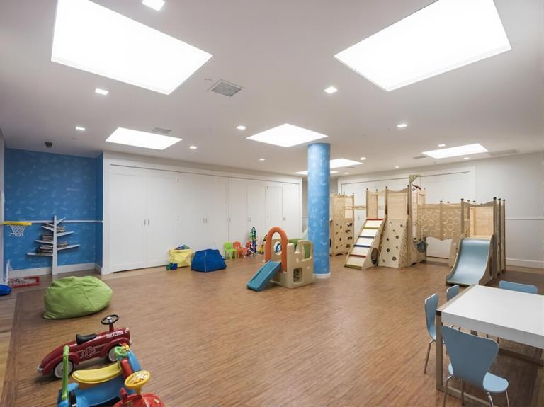 250 West Street 2G Tribeca New York NY 10013