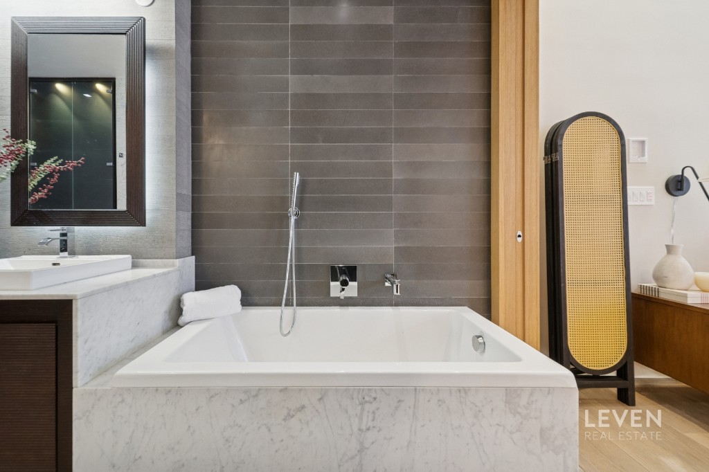 55 Warren Street Tribeca New York NY 10007