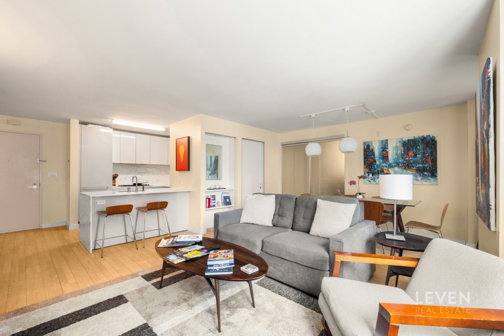 322 West 57th Street 34Q Clinton New York NY 10019