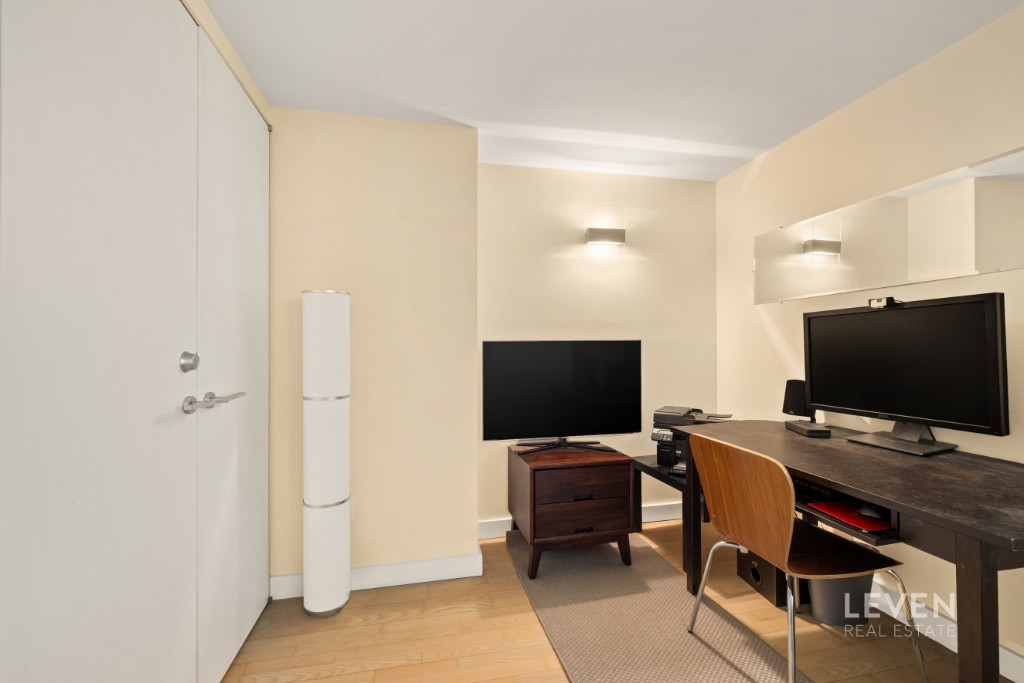 322 West 57th Street 34Q Clinton New York NY 10019